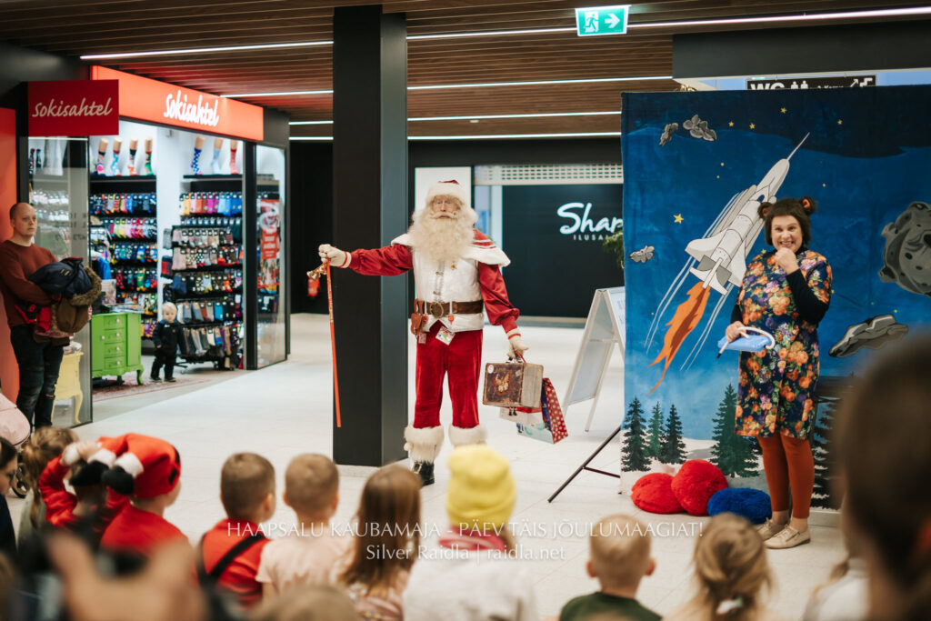 Haapsalu_Kaubamaja_jõul_2023_-_015_(Silver_Raidla)