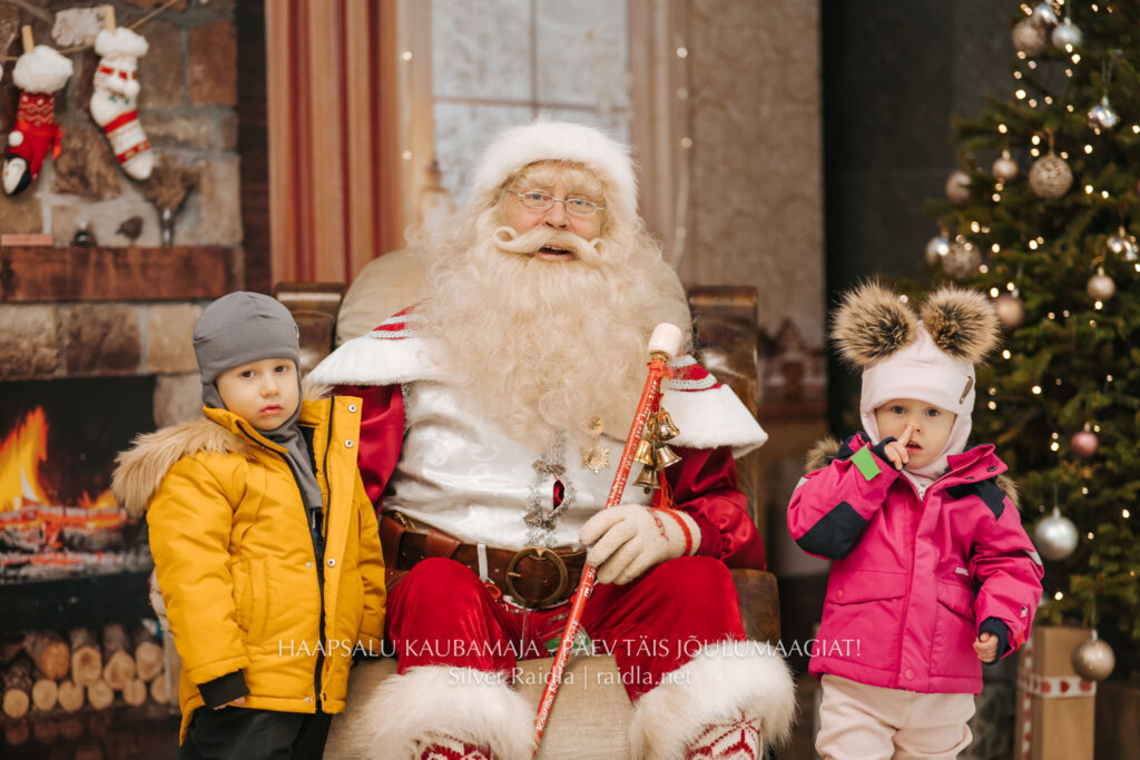 Haapsalu_Kaubamaja_jõul_2023_-_069_(Silver_Raidla)