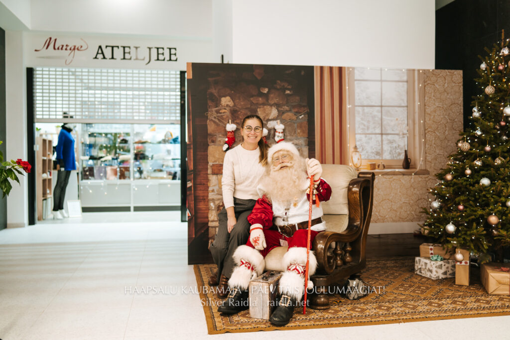 Haapsalu_Kaubamaja_jõul_2023_-_074_(Silver_Raidla)