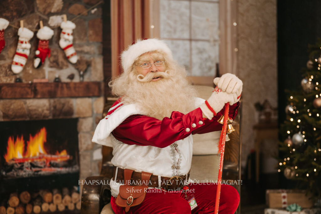 Haapsalu_Kaubamaja_jõul_2023_-_076_(Silver_Raidla)